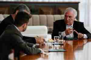 Presidente Michel Temer e seus ministros da área de segurança discutiram os pontos que estarão na medida provisória | Foto: Marcos Corrêa / PR / CP